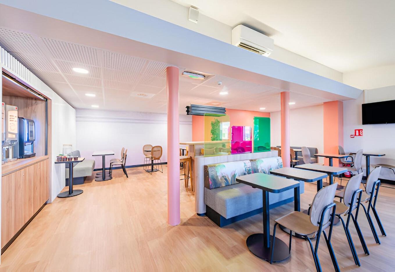 B&B Hotel Strasbourg Aeroport Holtzheim Exteriér fotografie