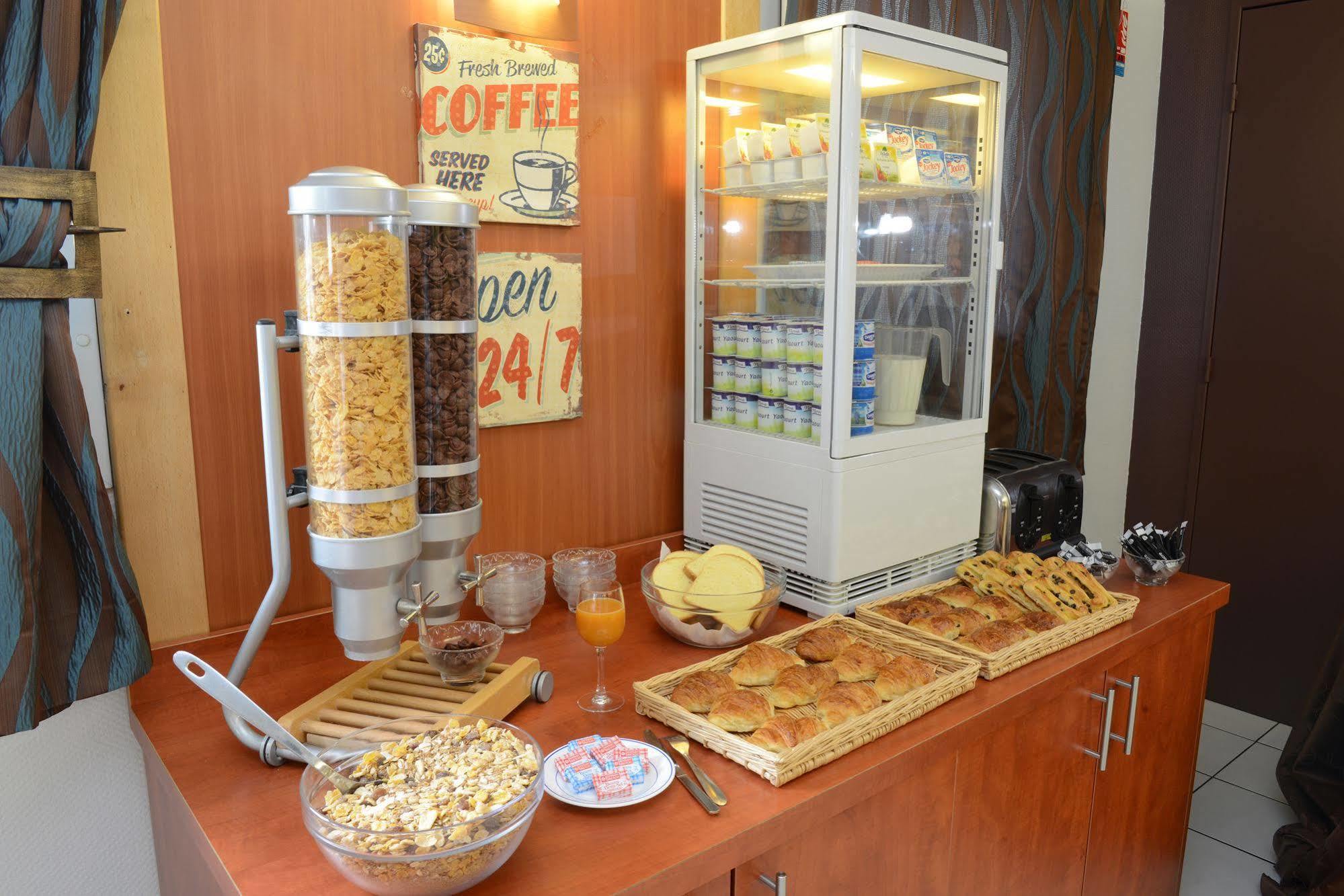 B&B Hotel Strasbourg Aeroport Holtzheim Exteriér fotografie